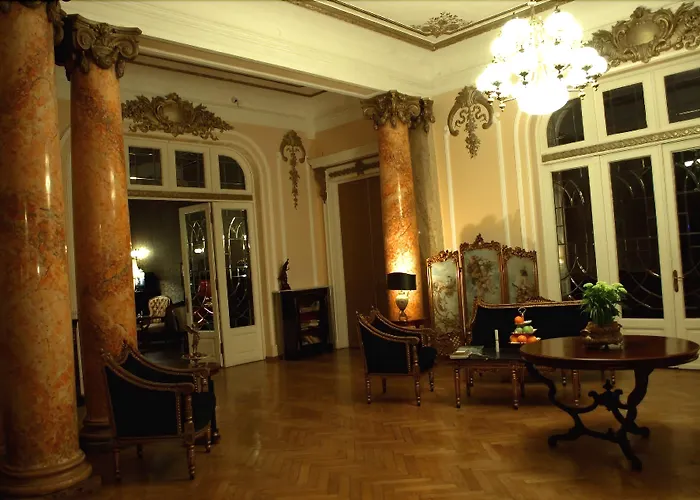 Grand Boutique